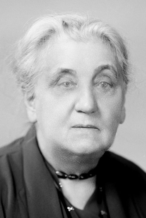 Portrait of Jane Addams (between 1905 and 1945).