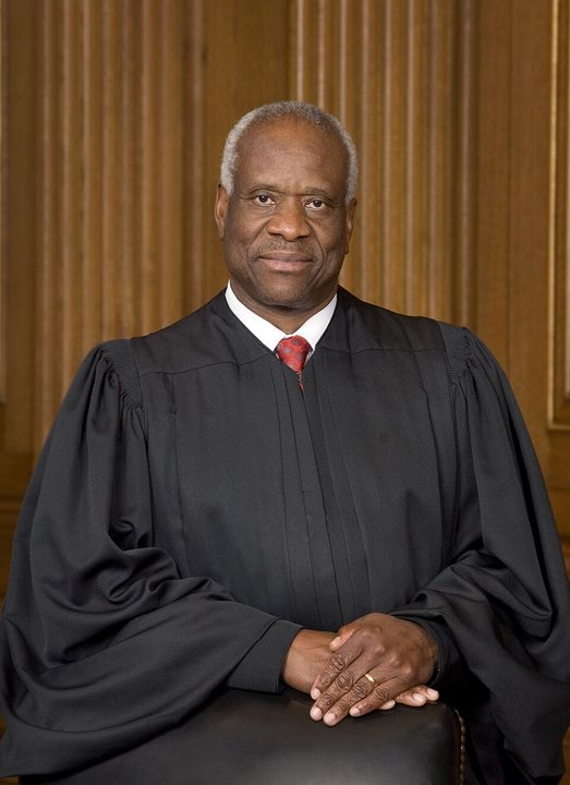 Clarence Thomas official SCOTUS portrait (Clarence Thomas)